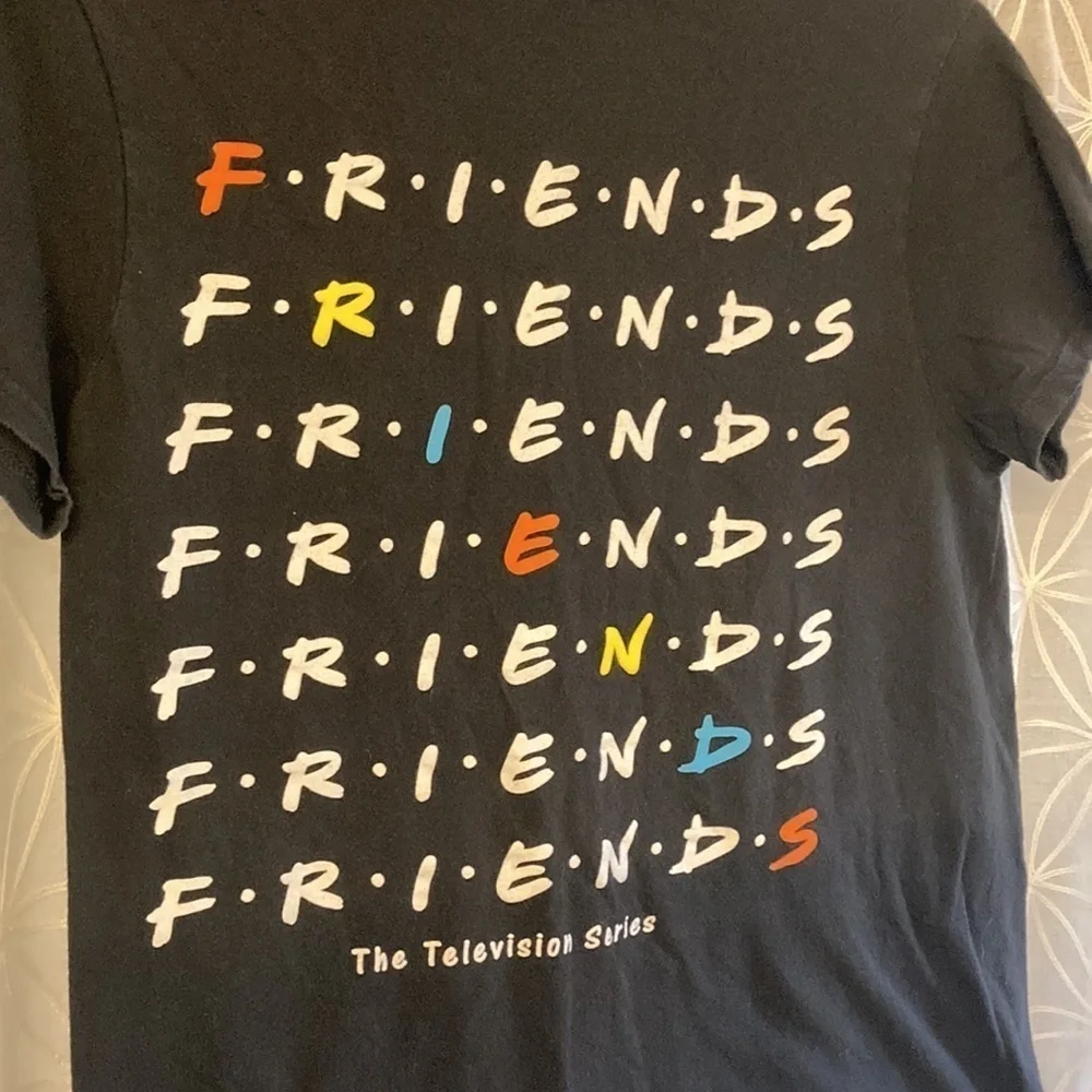 Friends t-shirt - Picture 2 of 5